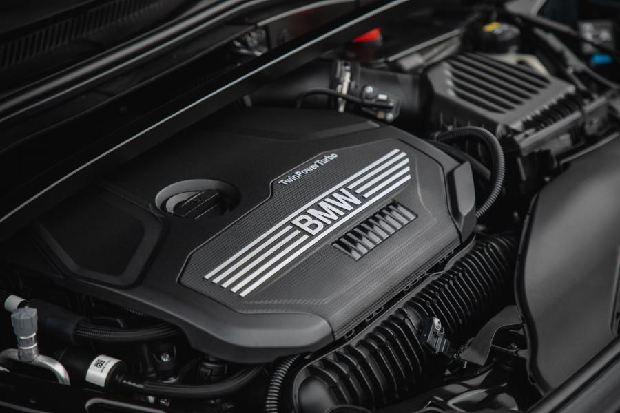 Моторный отсек BMW 228i xDrive Gran Coupe M Sport (F44) 2020 года  (NA) (фото 34 из 40)
